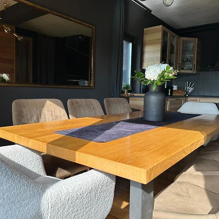הוילה Gomirje Zoe Luxury House מראה חיצוני תמונה