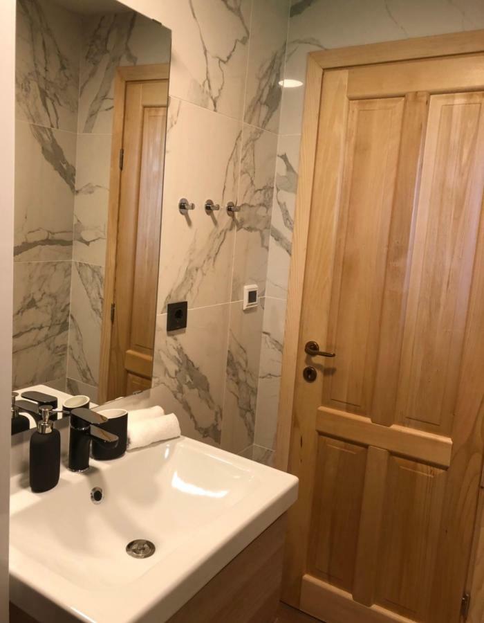 הוילה Gomirje Zoe Luxury House מראה חיצוני תמונה