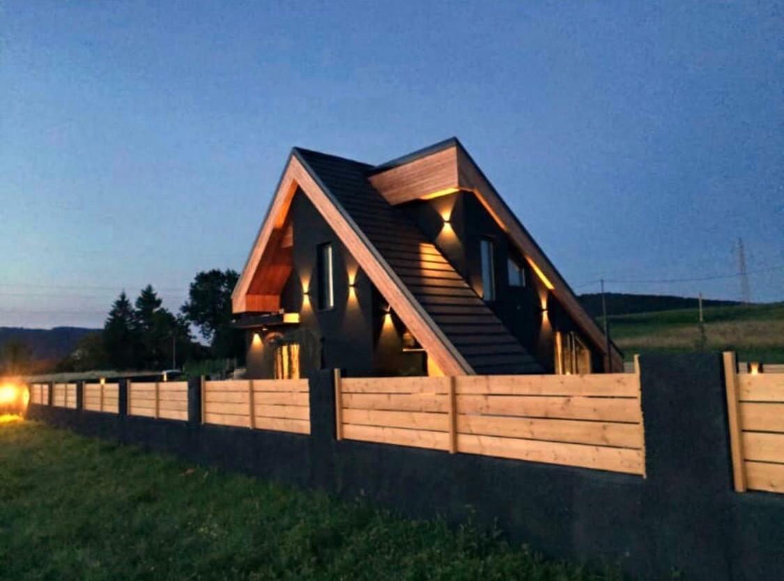 הוילה Gomirje Zoe Luxury House מראה חיצוני תמונה